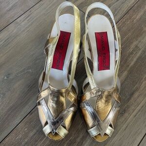 Maud Frizon Metallic Gold Heels Made in Italy all leather Higher Quality size 7